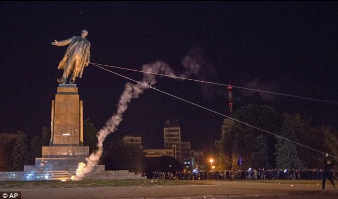 Lenin monument (Photo)